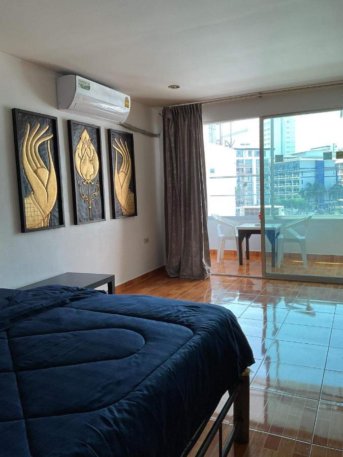 Zappa Guesthouse Pattaya Buitenkant foto