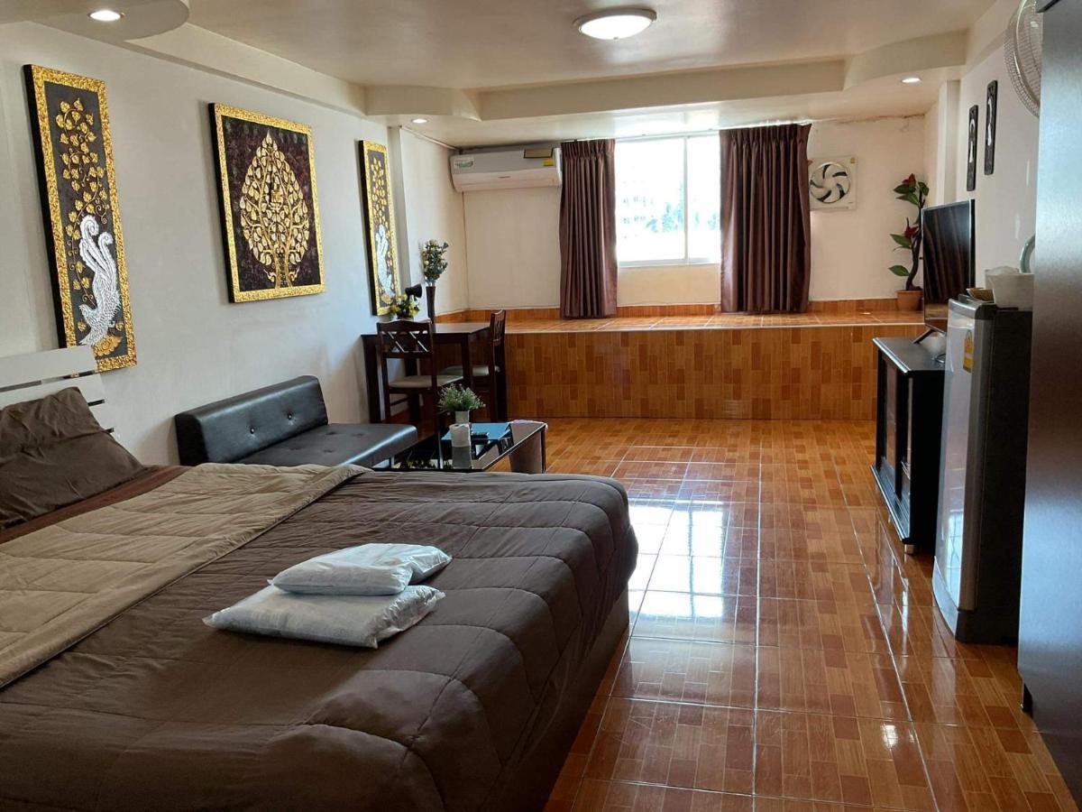 Zappa Guesthouse Pattaya Buitenkant foto